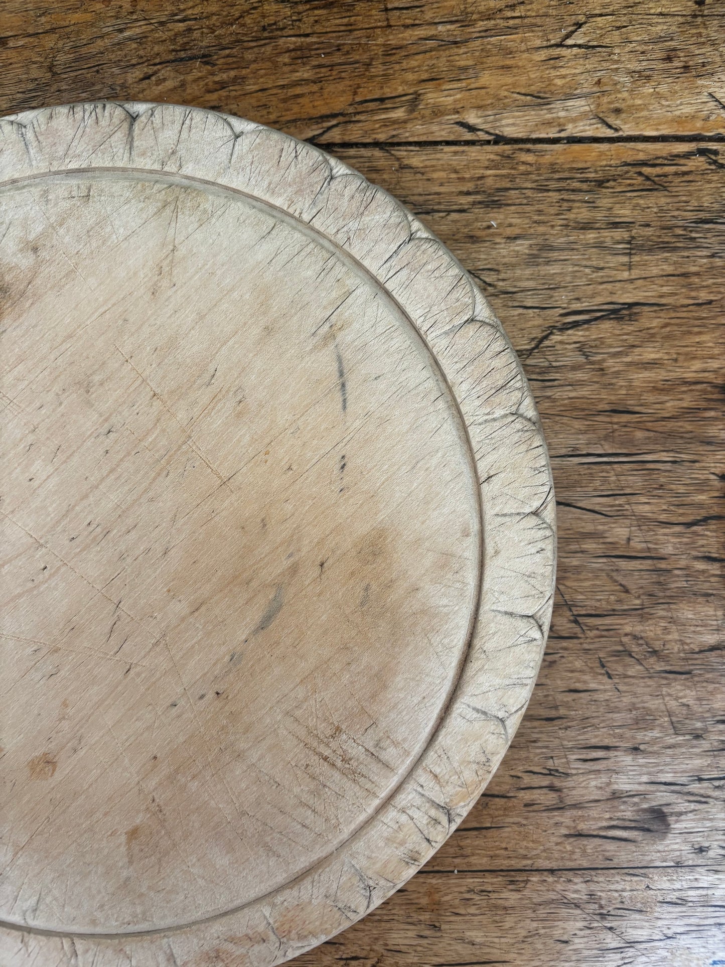 Rustic Bread Board with Scallop Detail