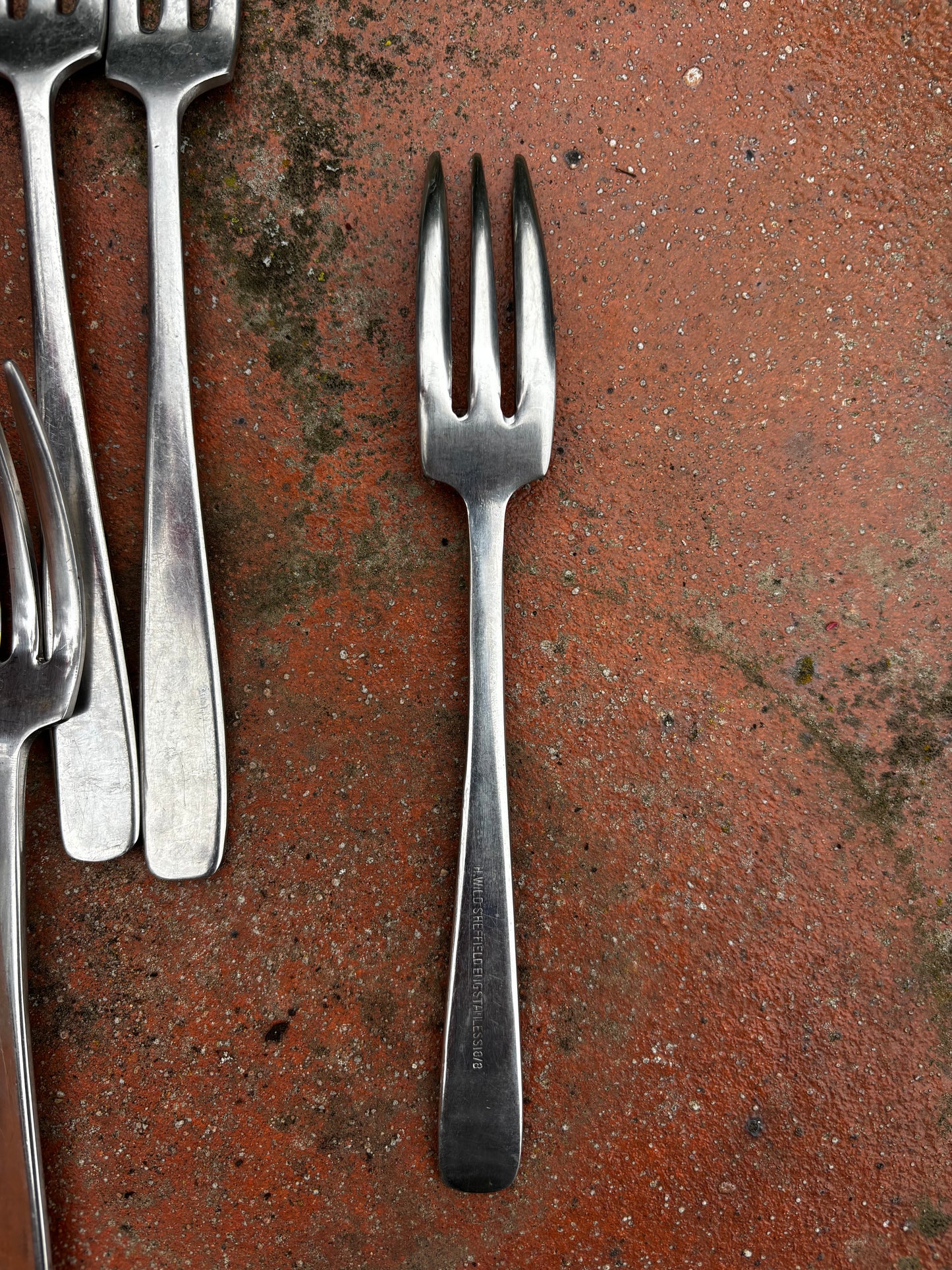 Set of Big and Small Forks