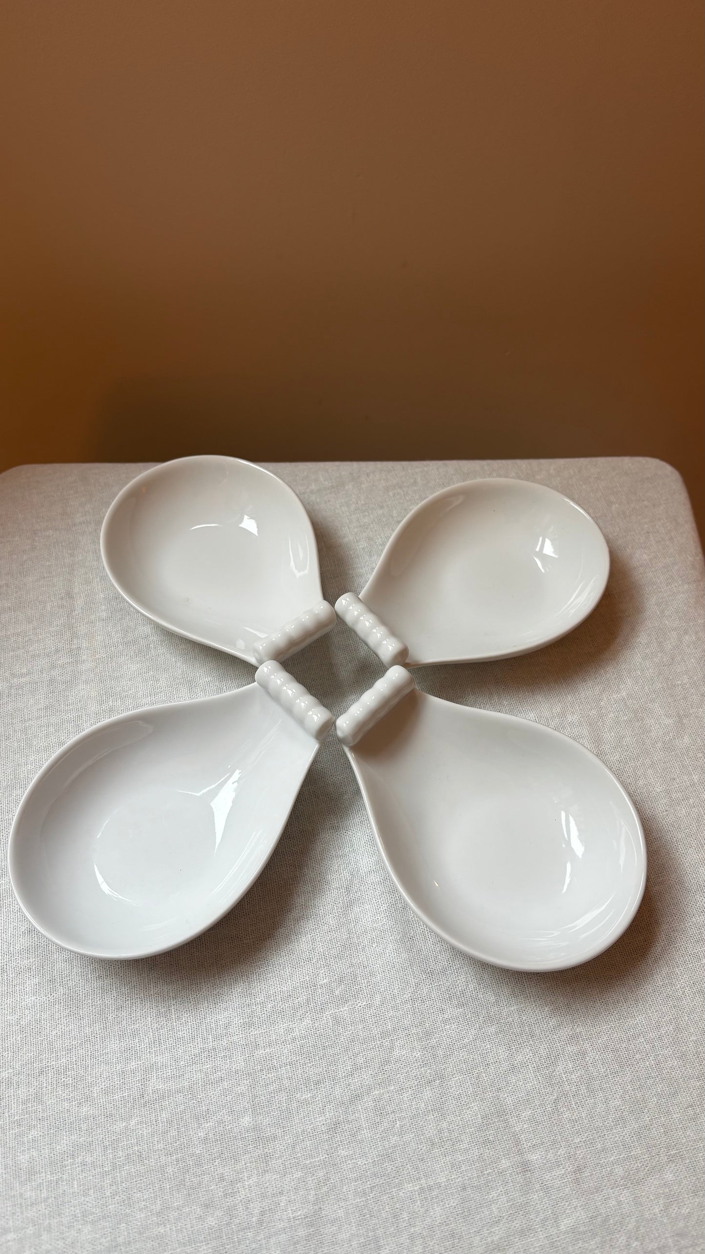Scroll Edge Shell Form Dishes
