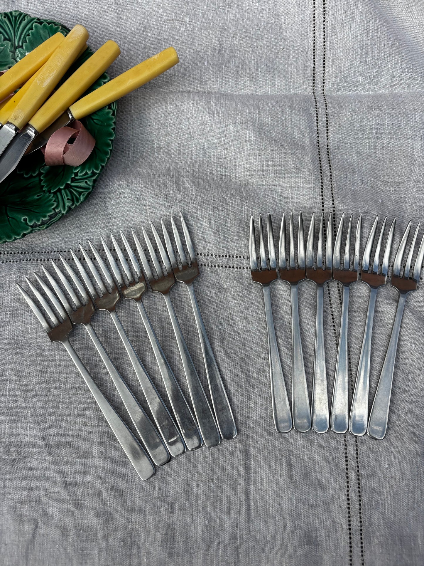 Set of Big and Small Forks