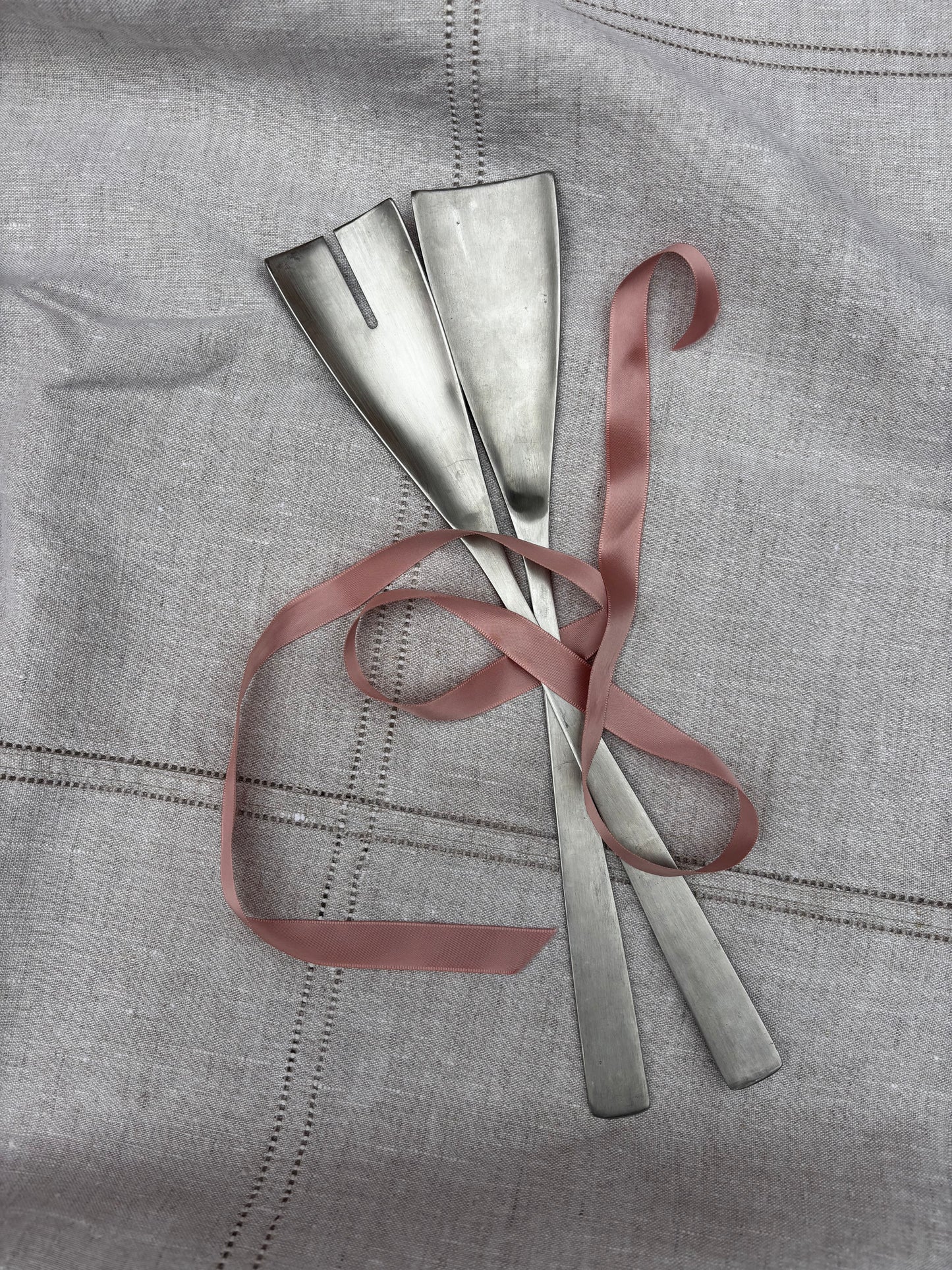 Scandi-style Salad Servers