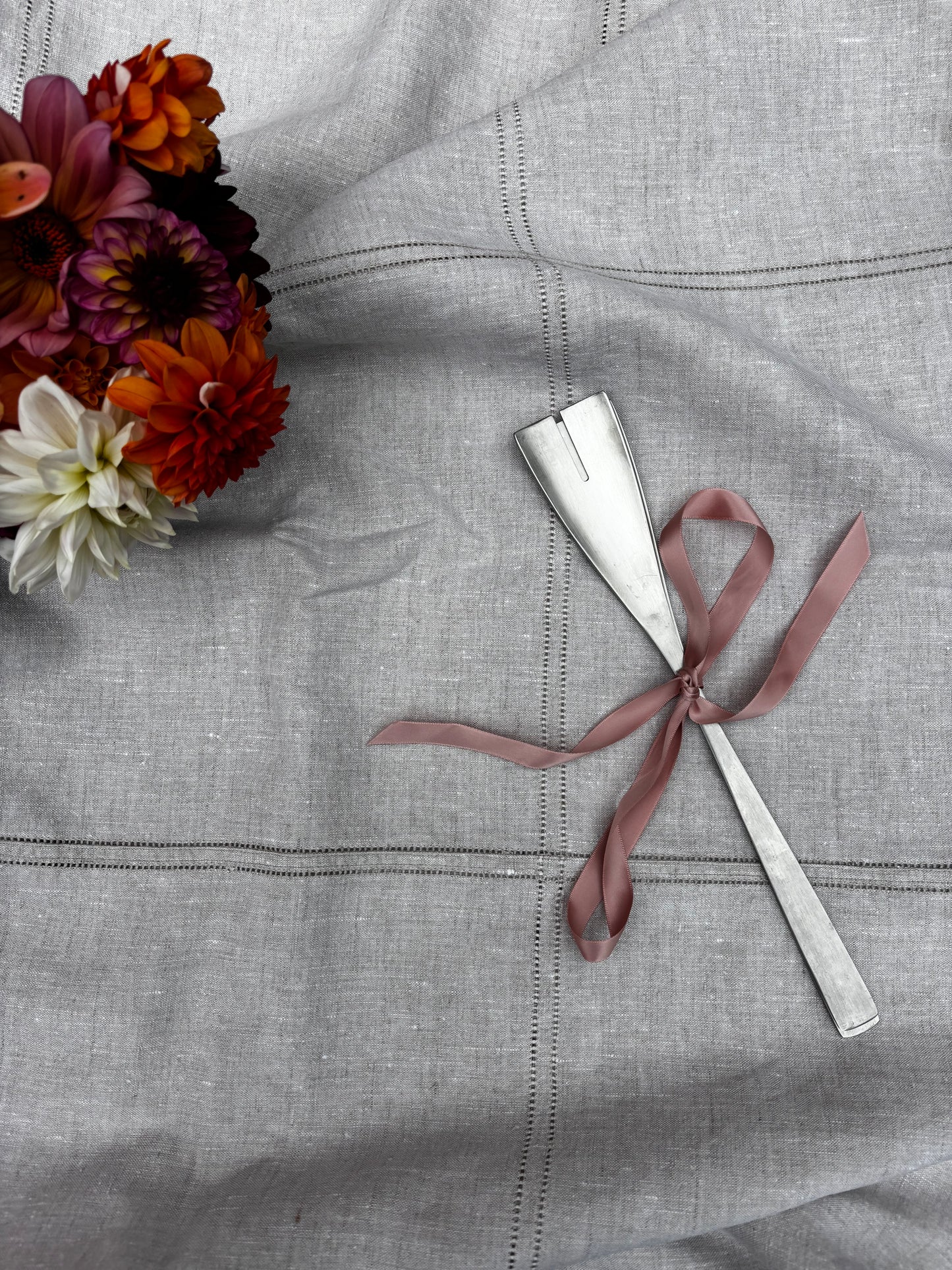 Scandi-style Salad Servers