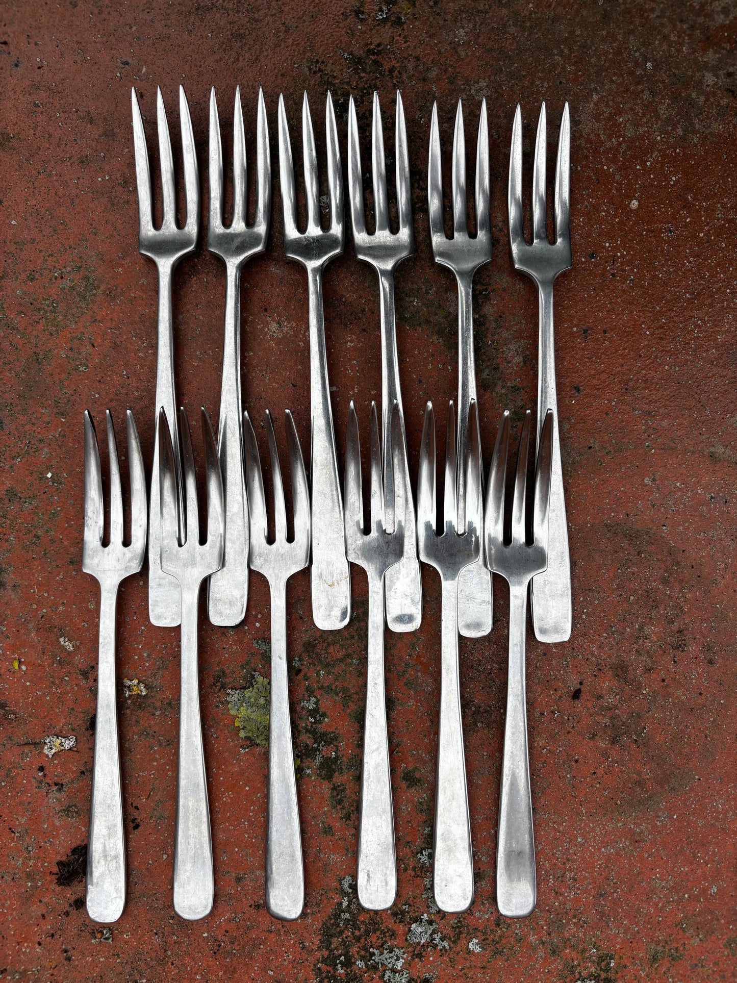 Set of Big and Small Forks