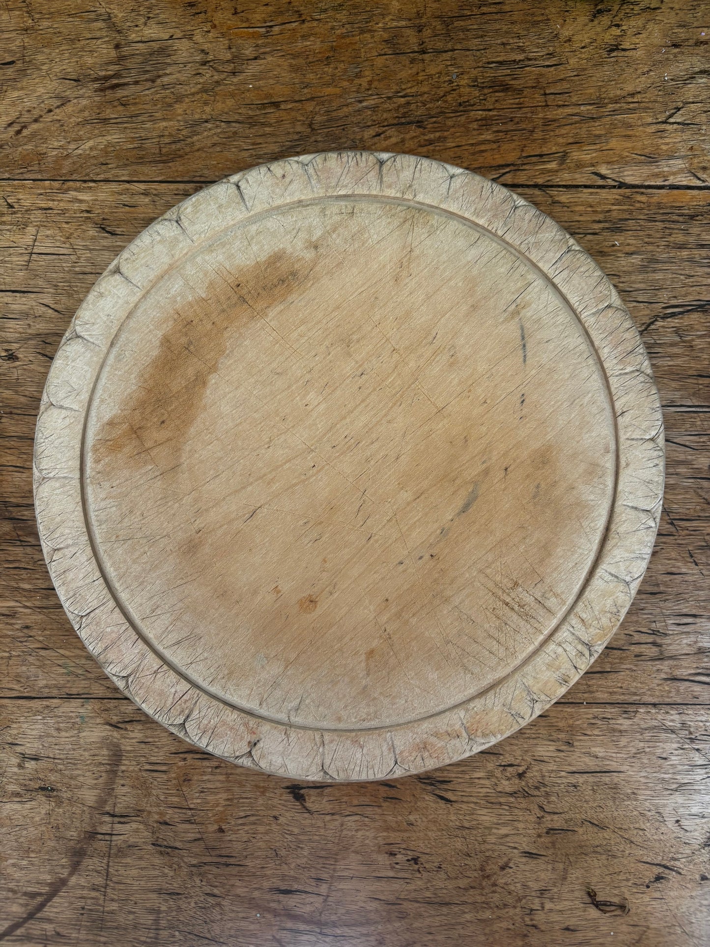 Rustic Bread Board with Scallop Detail