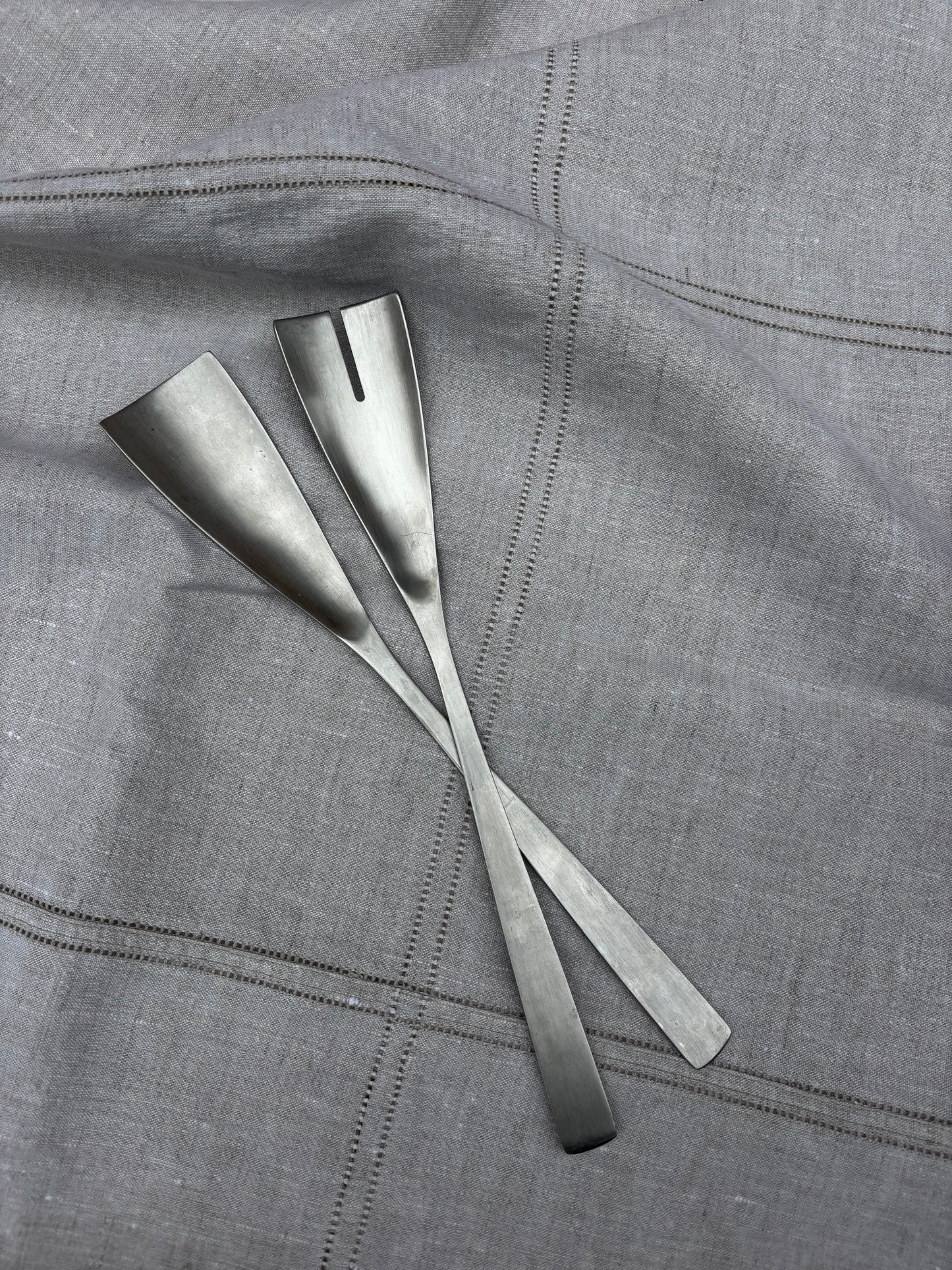 Scandi-style Salad Servers