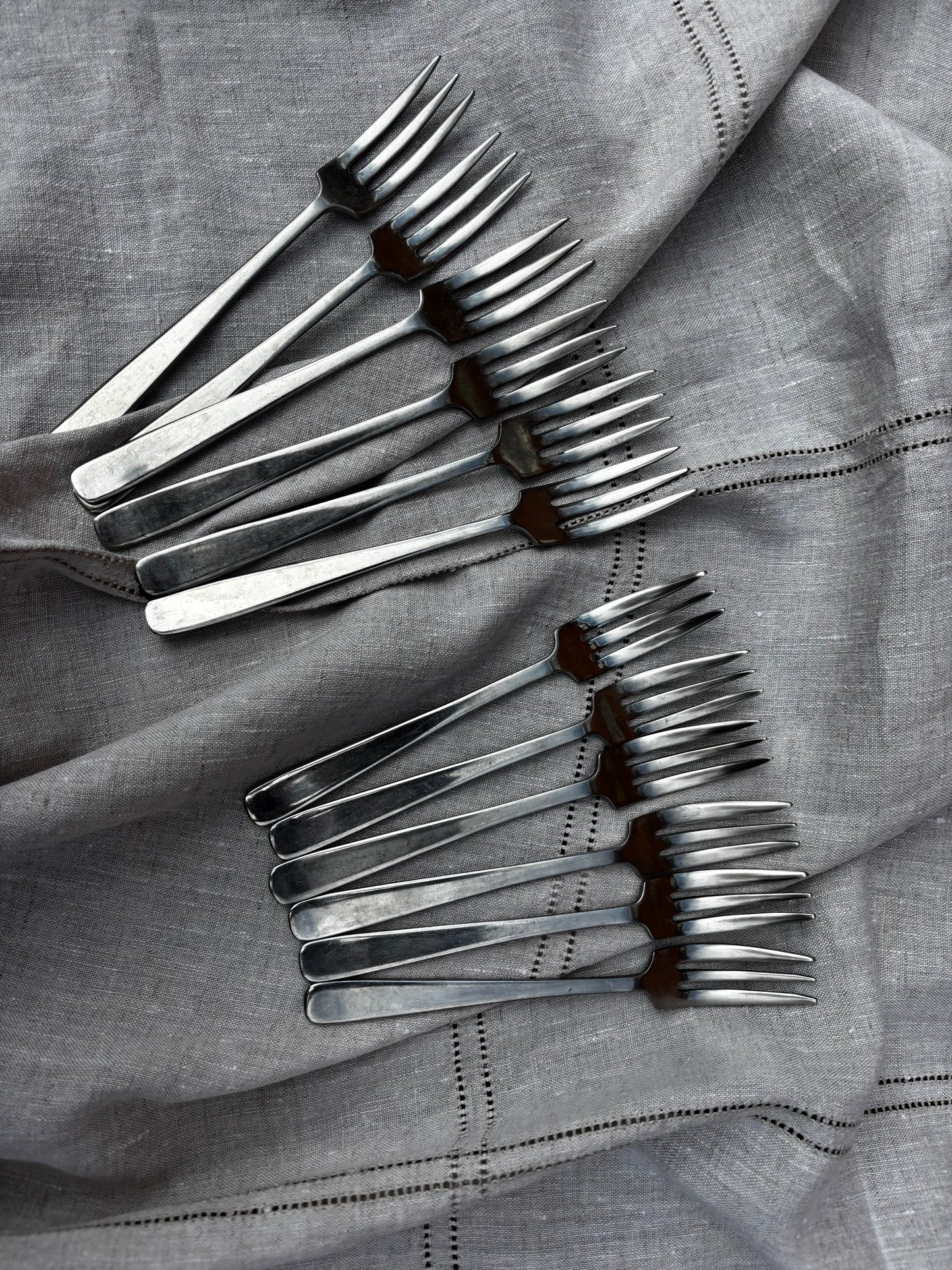 Set of Big and Small Forks