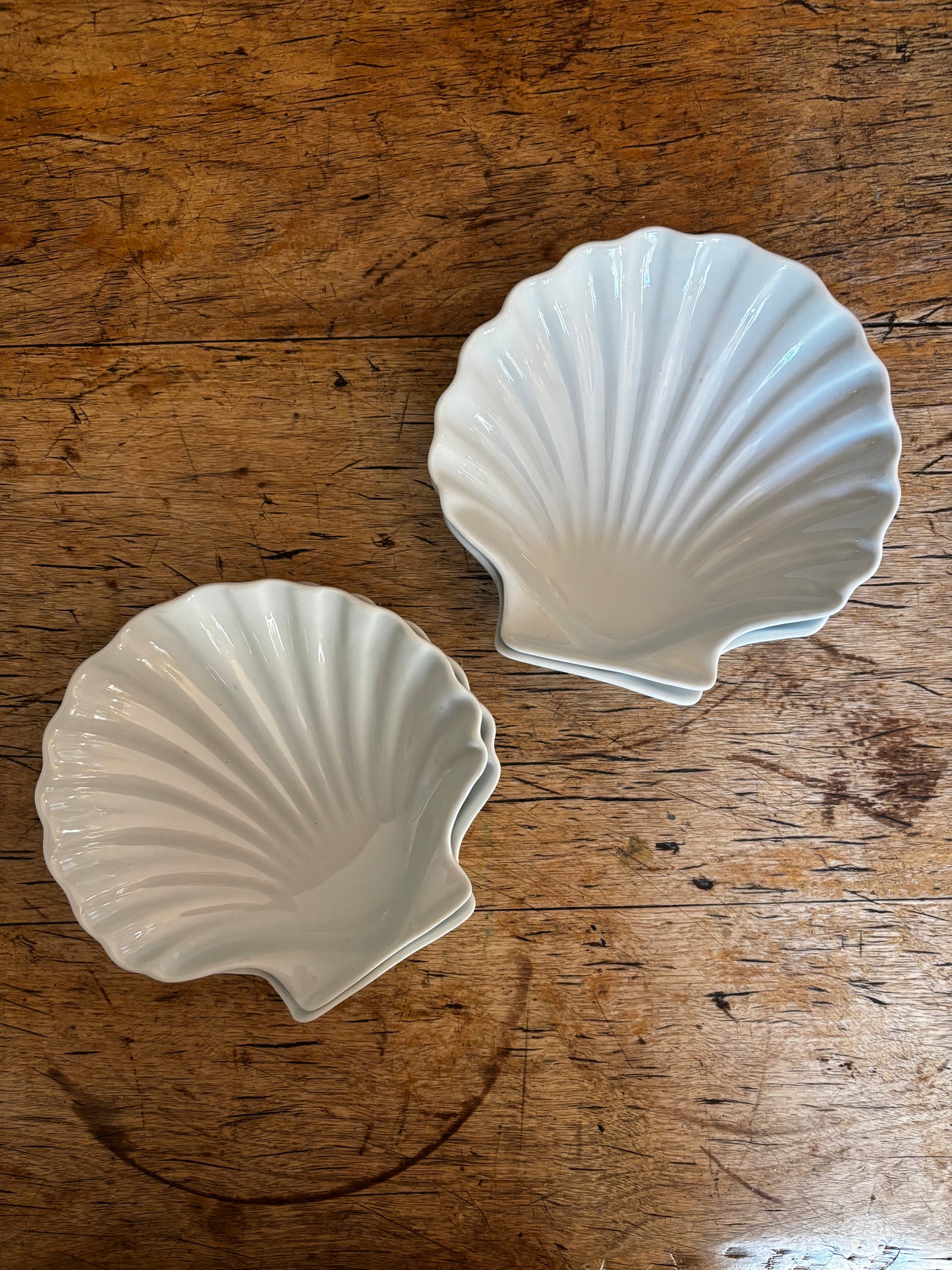 Set of Four Ceramic French Shell Dishes