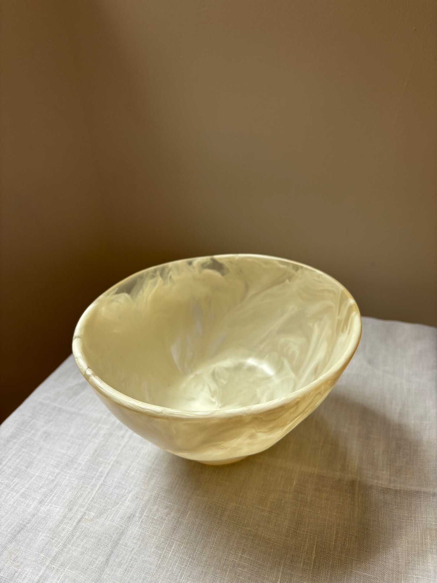 Pearlised Resin Bowl