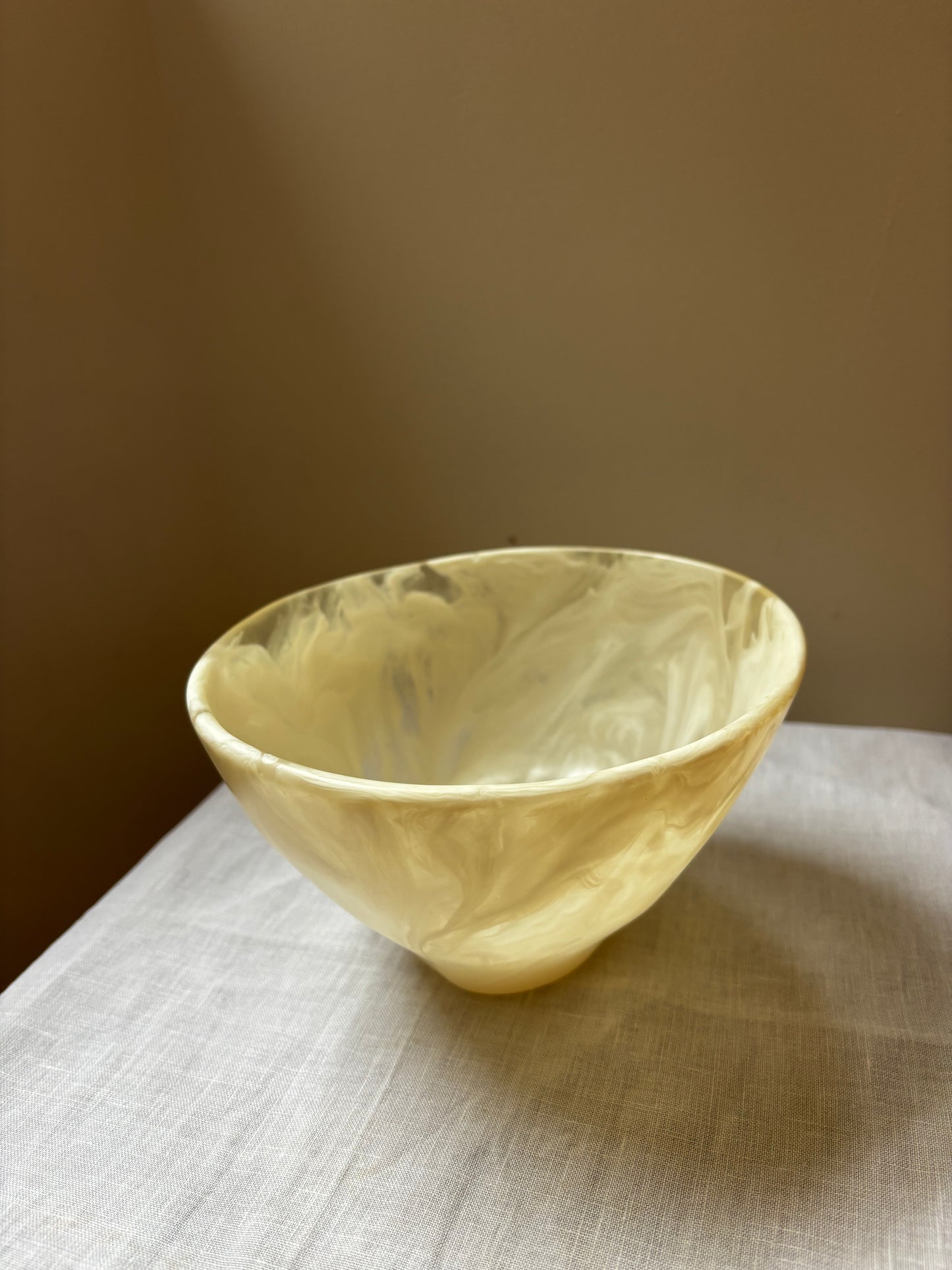 Pearlised Resin Bowl