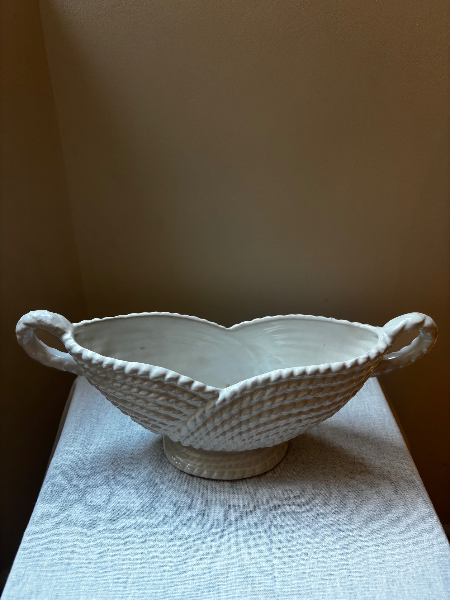 Rope Effect Mantle Vase