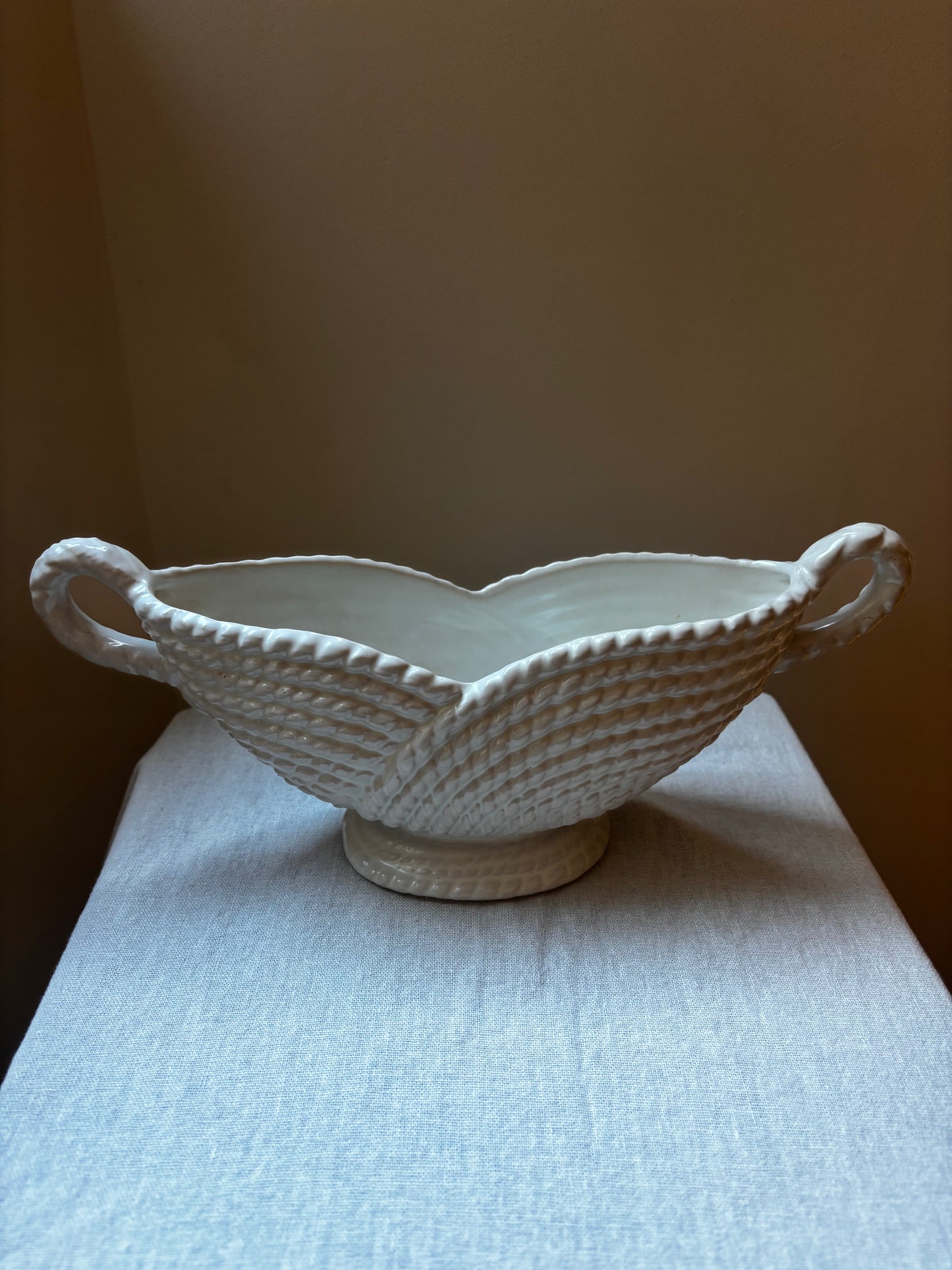 Rope Effect Mantle Vase