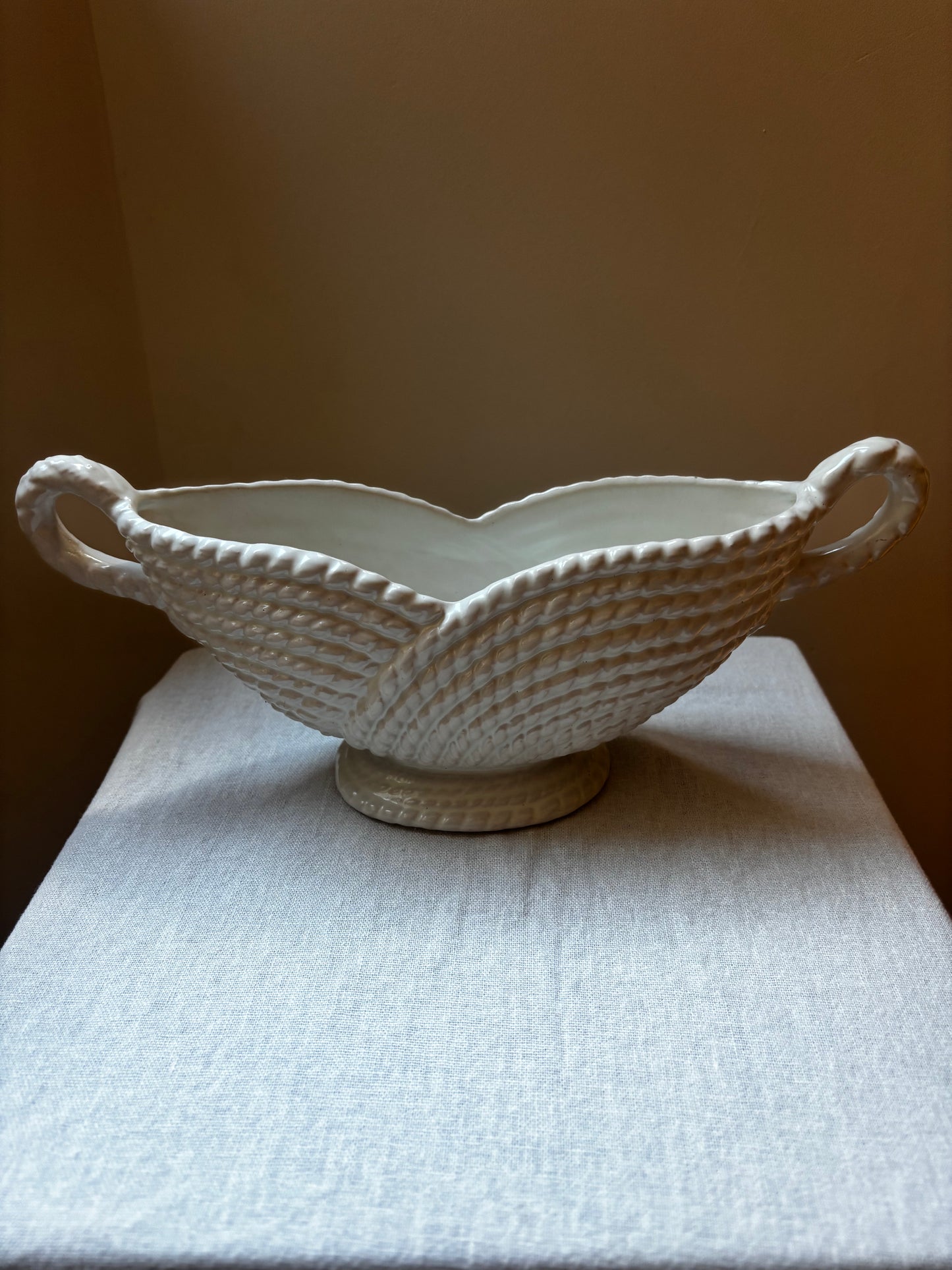 Rope Effect Mantle Vase